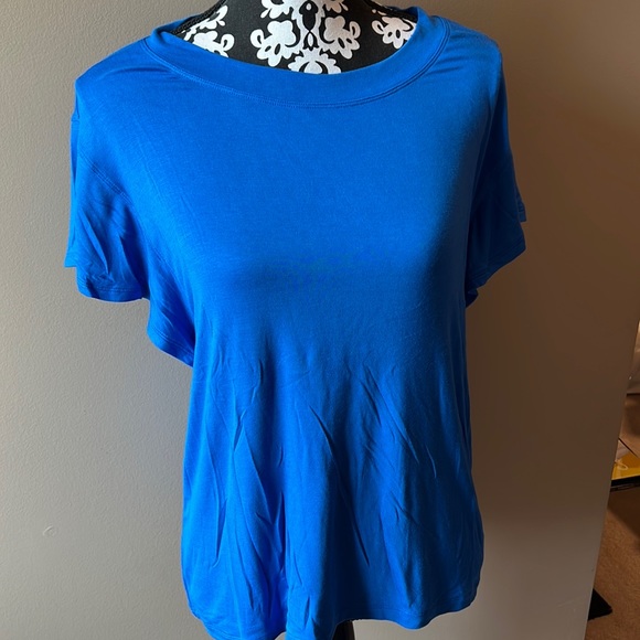 Cabi Flutter Tee (style 6132) - Picture 4 of 9